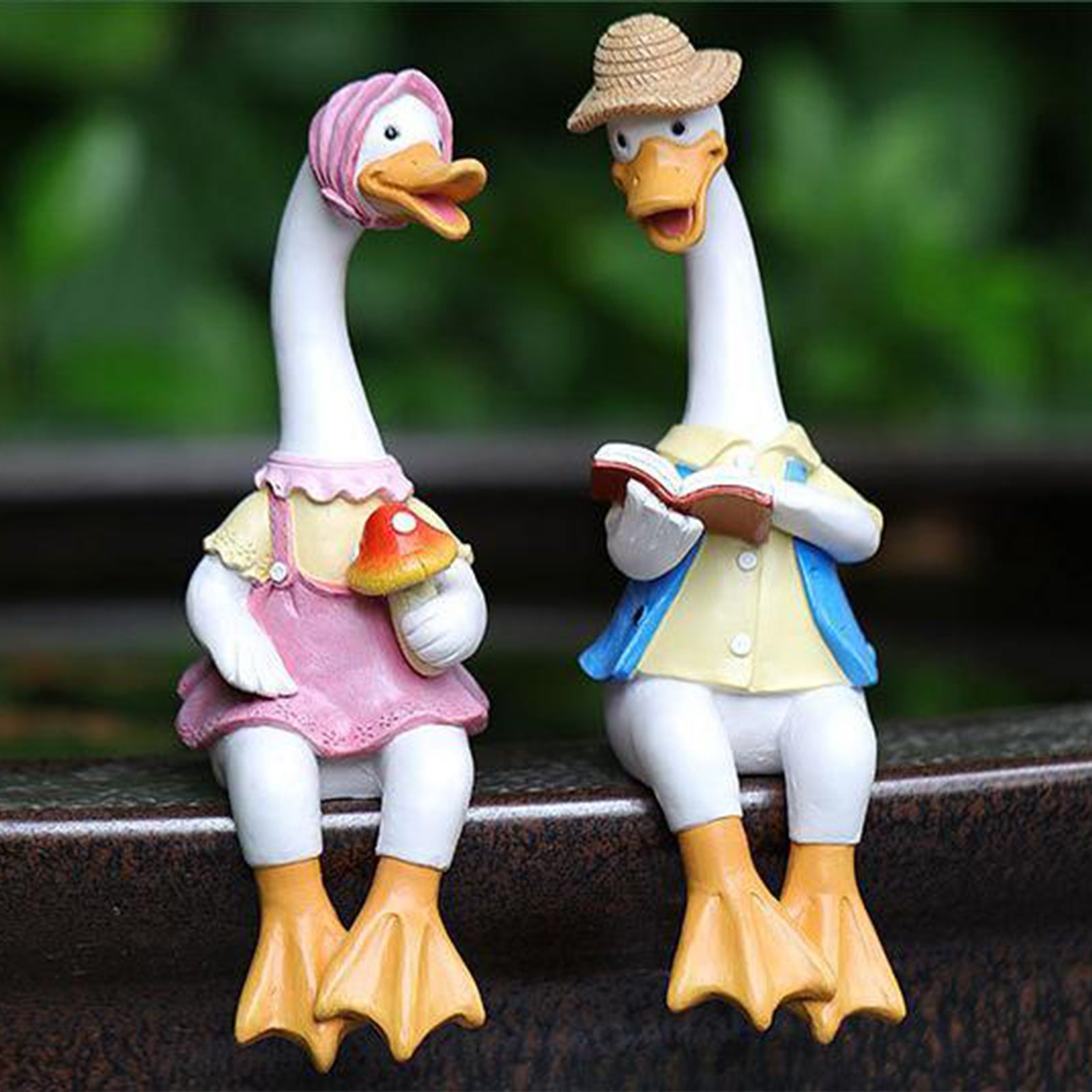 2 Pcs Couple Duck Garden Statues for Outdoor Decor