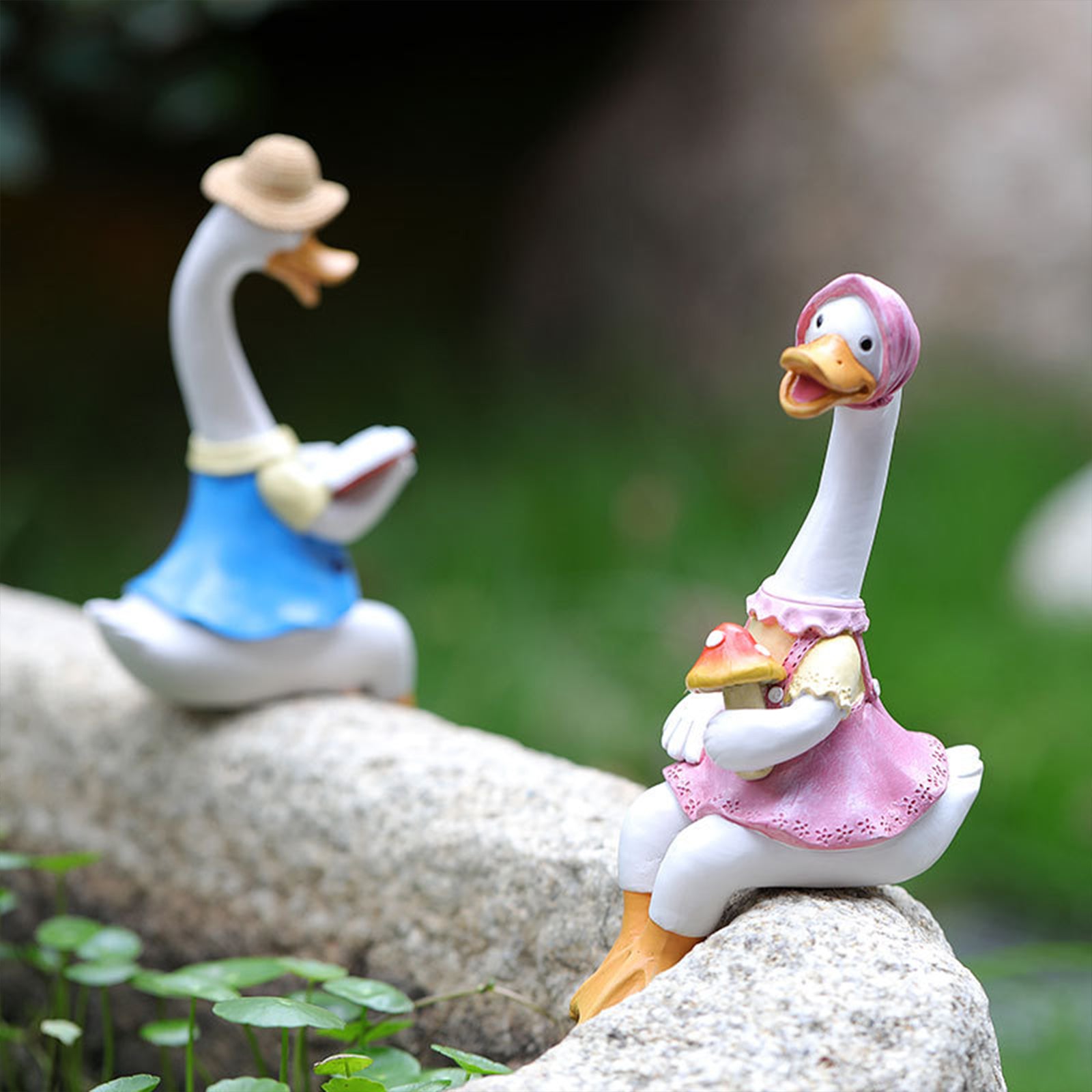 2 Pcs Couple Duck Garden Statues for Outdoor Decor